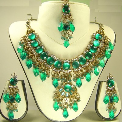 Kundan necklace set