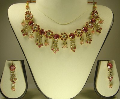 Gem stone necklace set